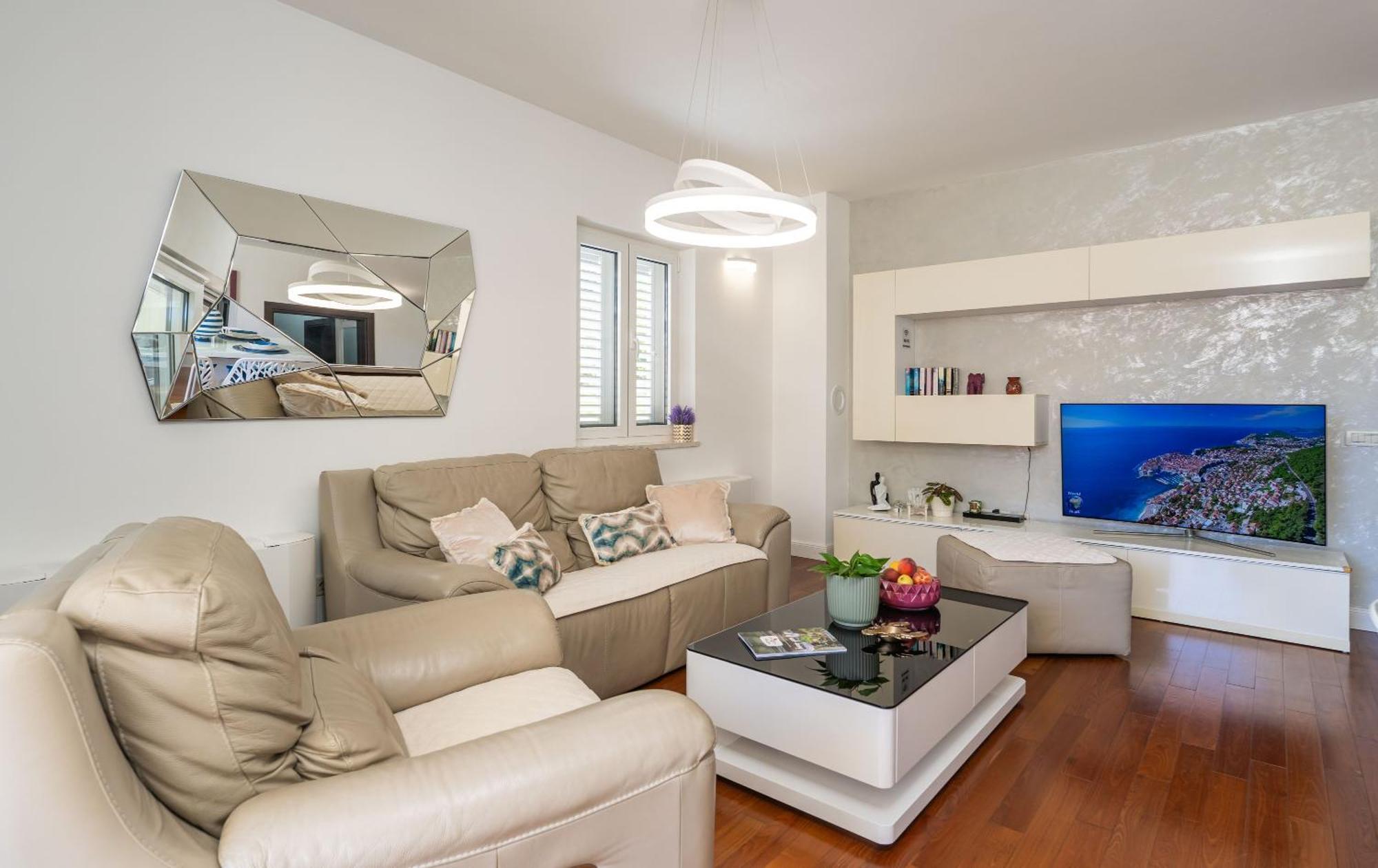 Seaview Elegance Apartment 자톤 외부 사진
