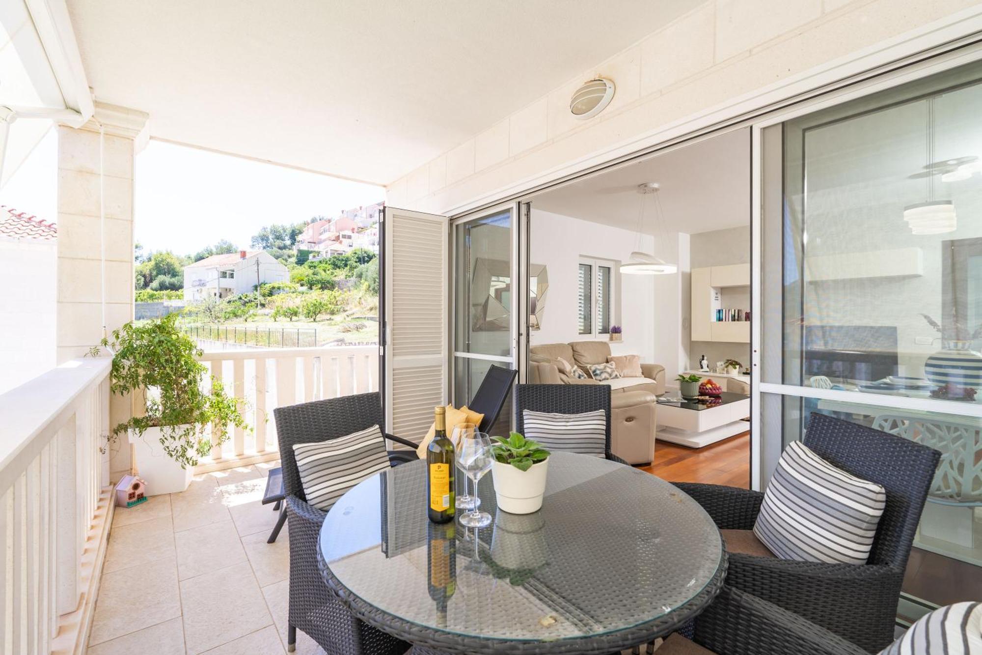 Seaview Elegance Apartment 자톤 외부 사진