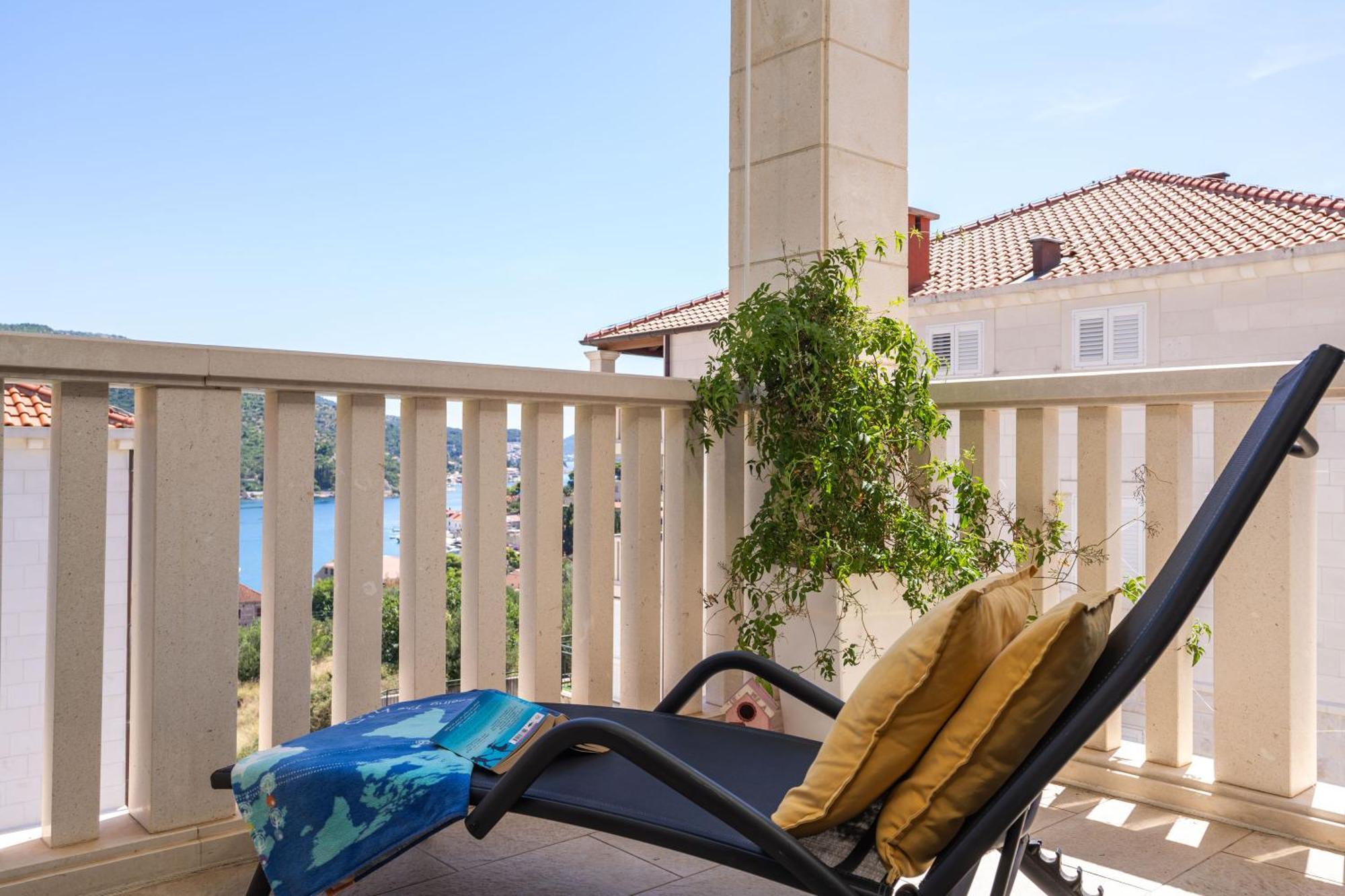 Seaview Elegance Apartment 자톤 외부 사진