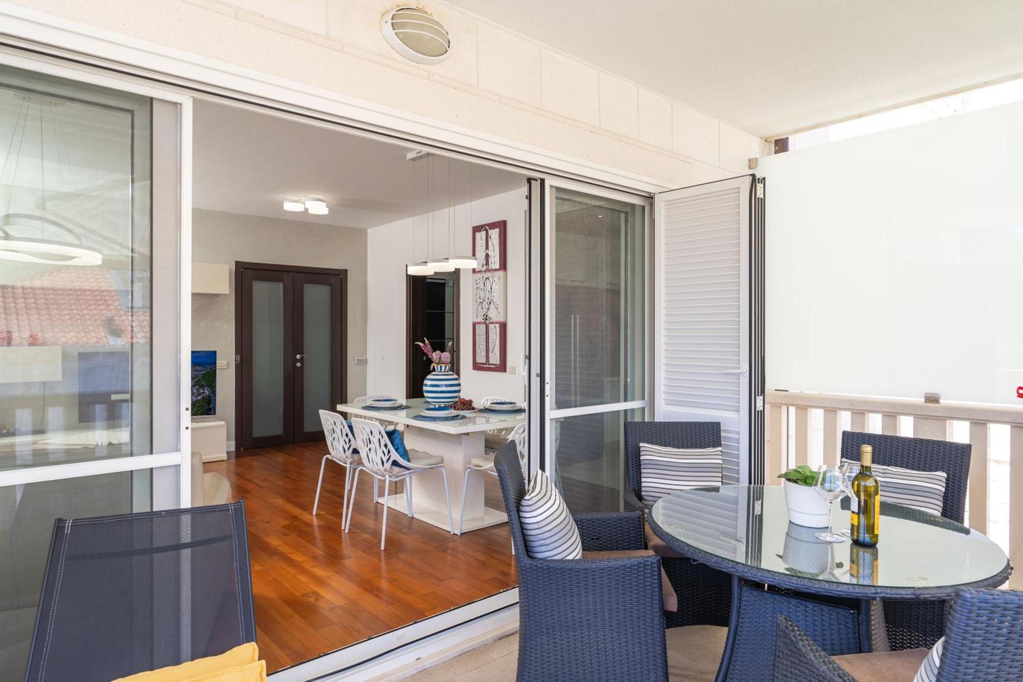 Seaview Elegance Apartment 자톤 외부 사진